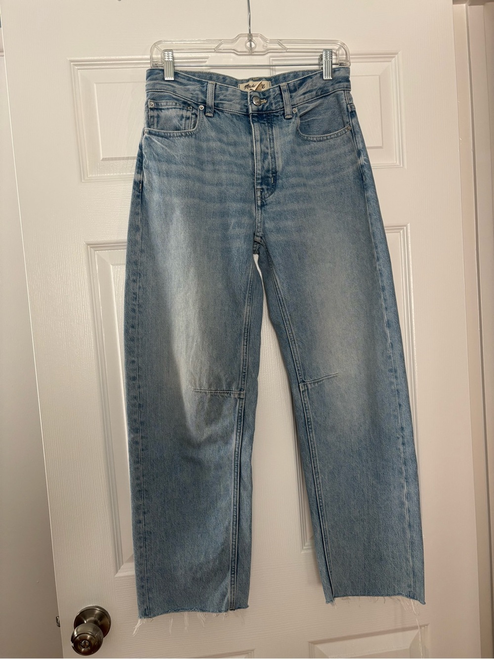 Madewell The Darted Barrel-Leg Jean in Light Blue - Picture 2 of 11